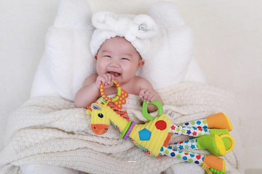 灯塔1岁宝宝流鼻涕打喷嚏 灯塔1岁宝宝流鼻涕打喷嚏